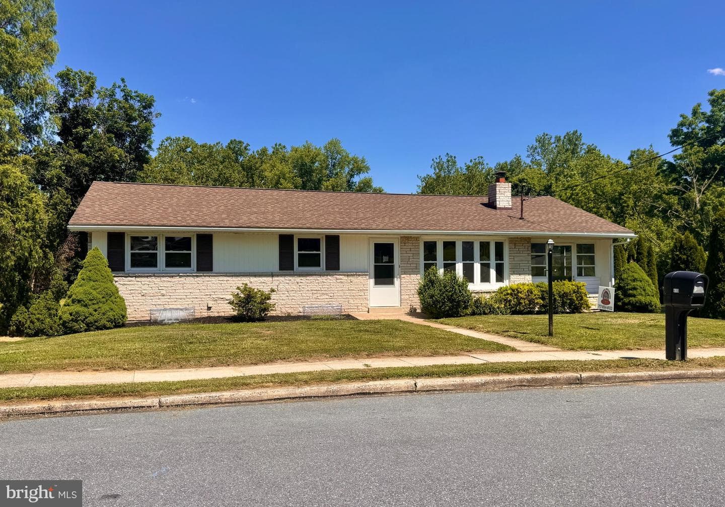 410 Arnold Lane