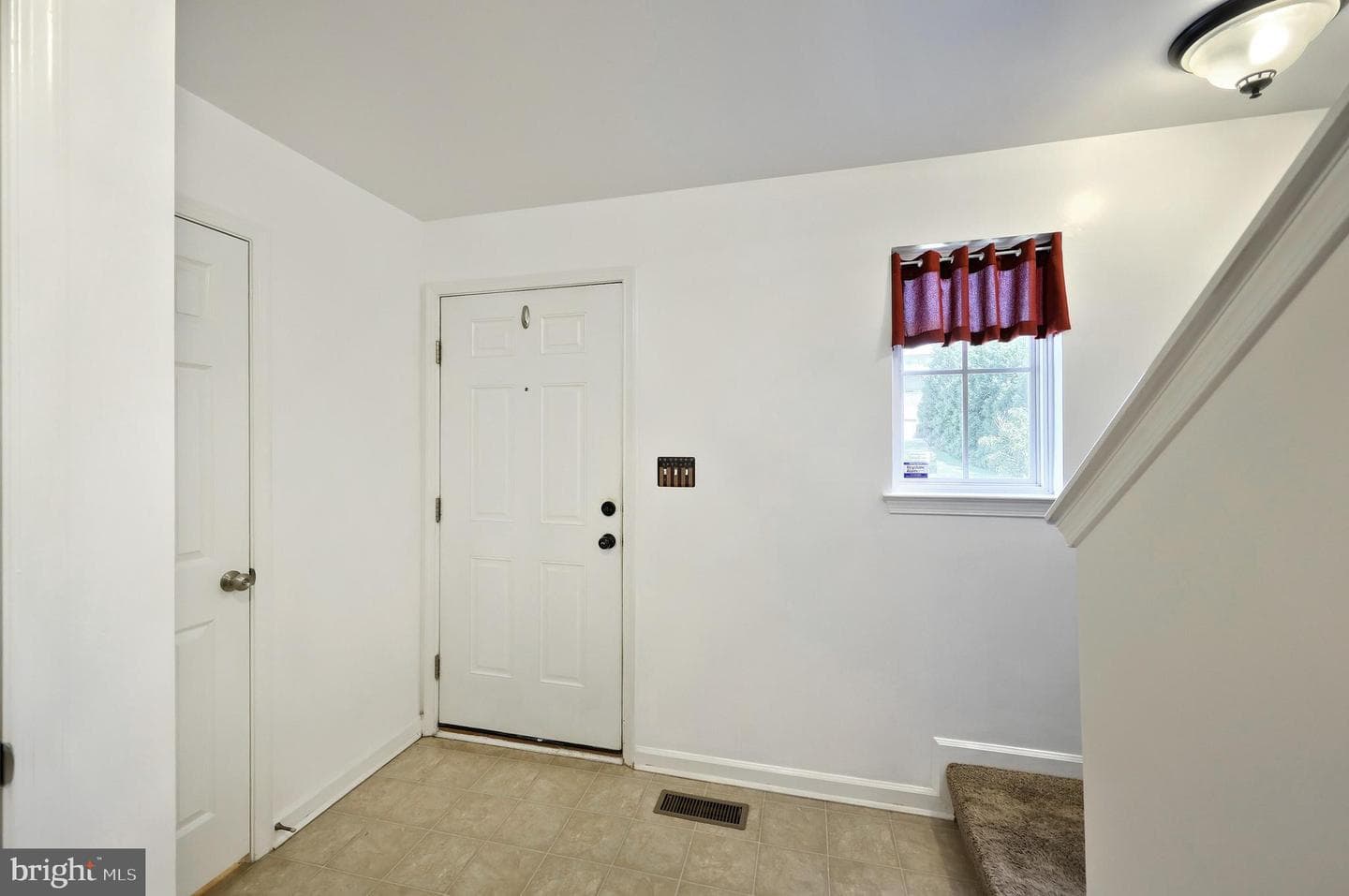 425 Lakeview Drive photo 15