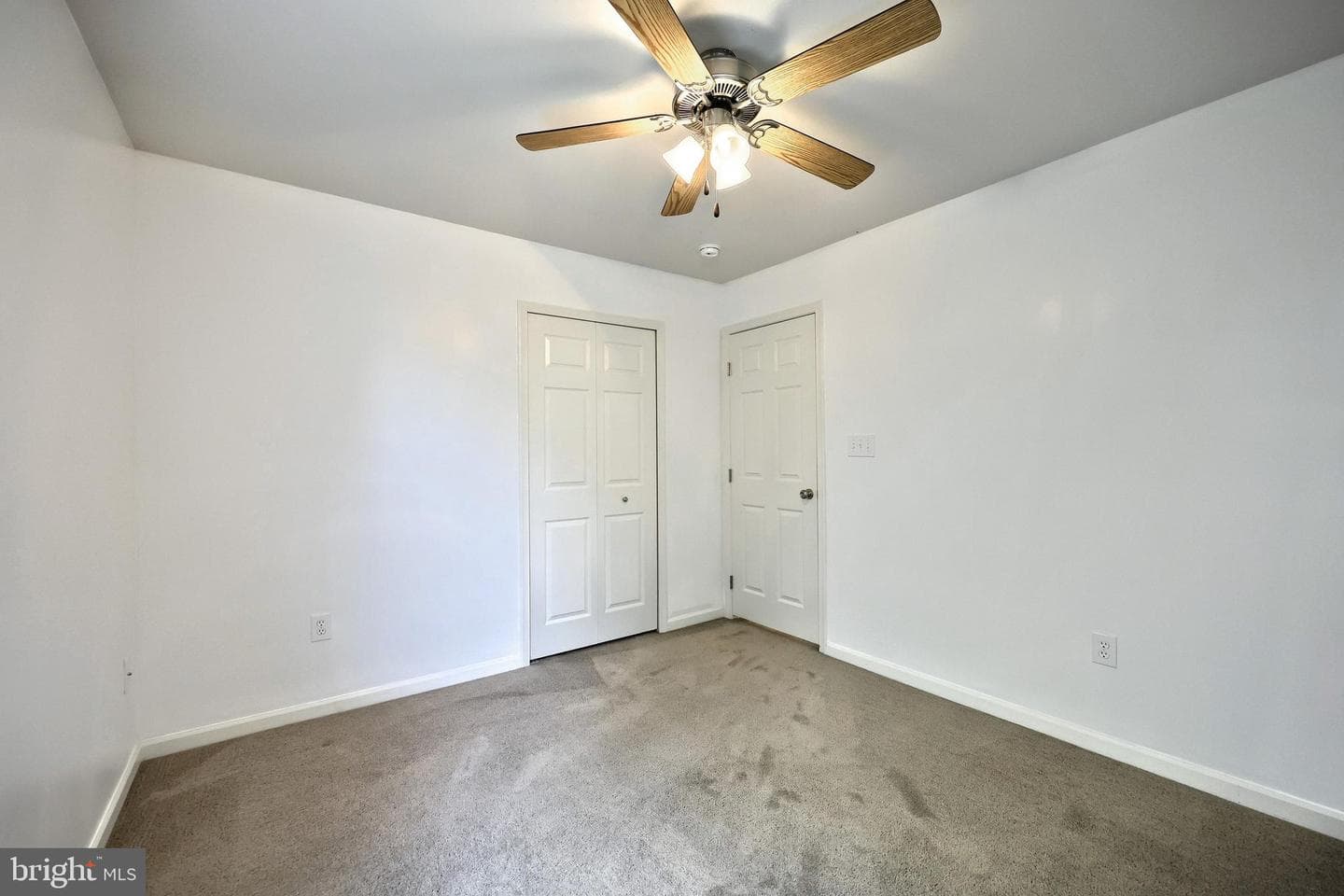 425 Lakeview Drive photo 30