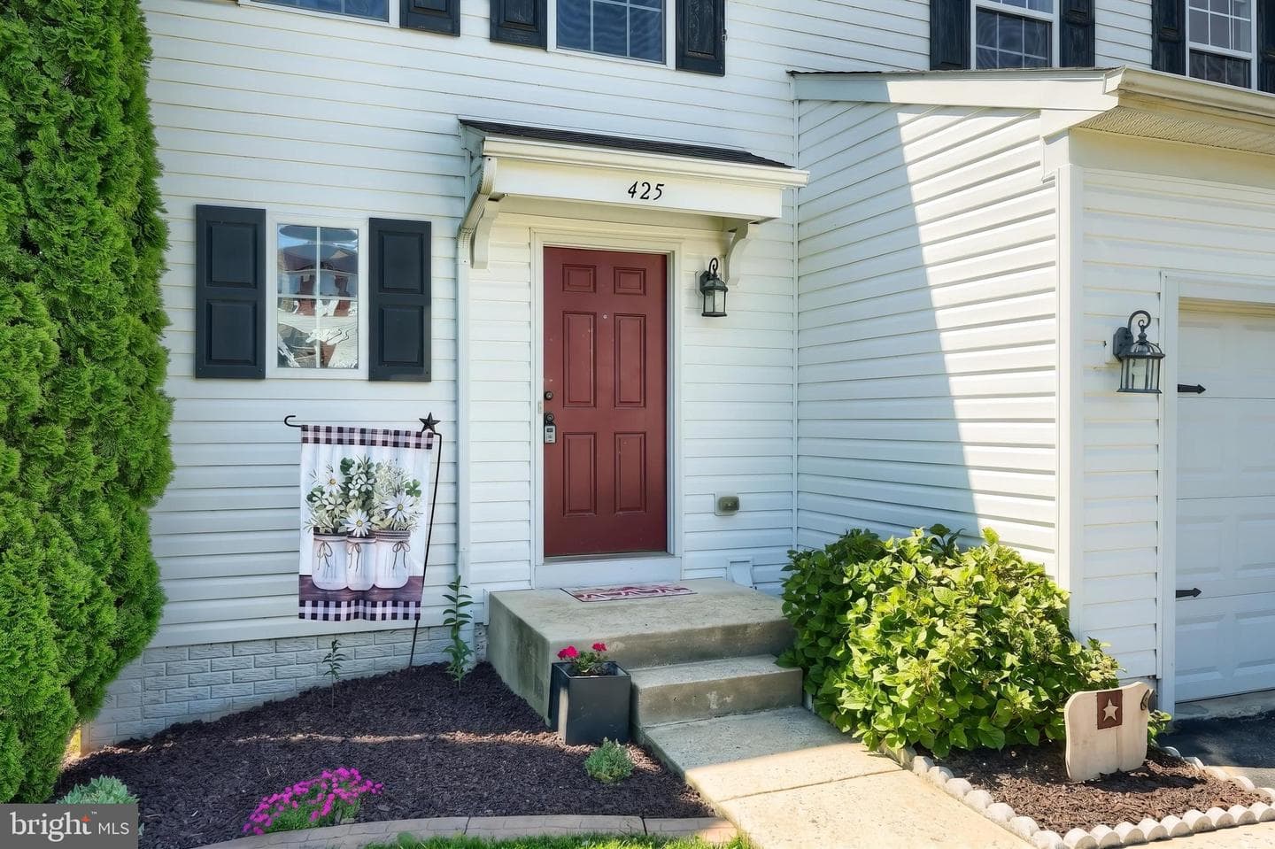 425 Lakeview Drive photo 4