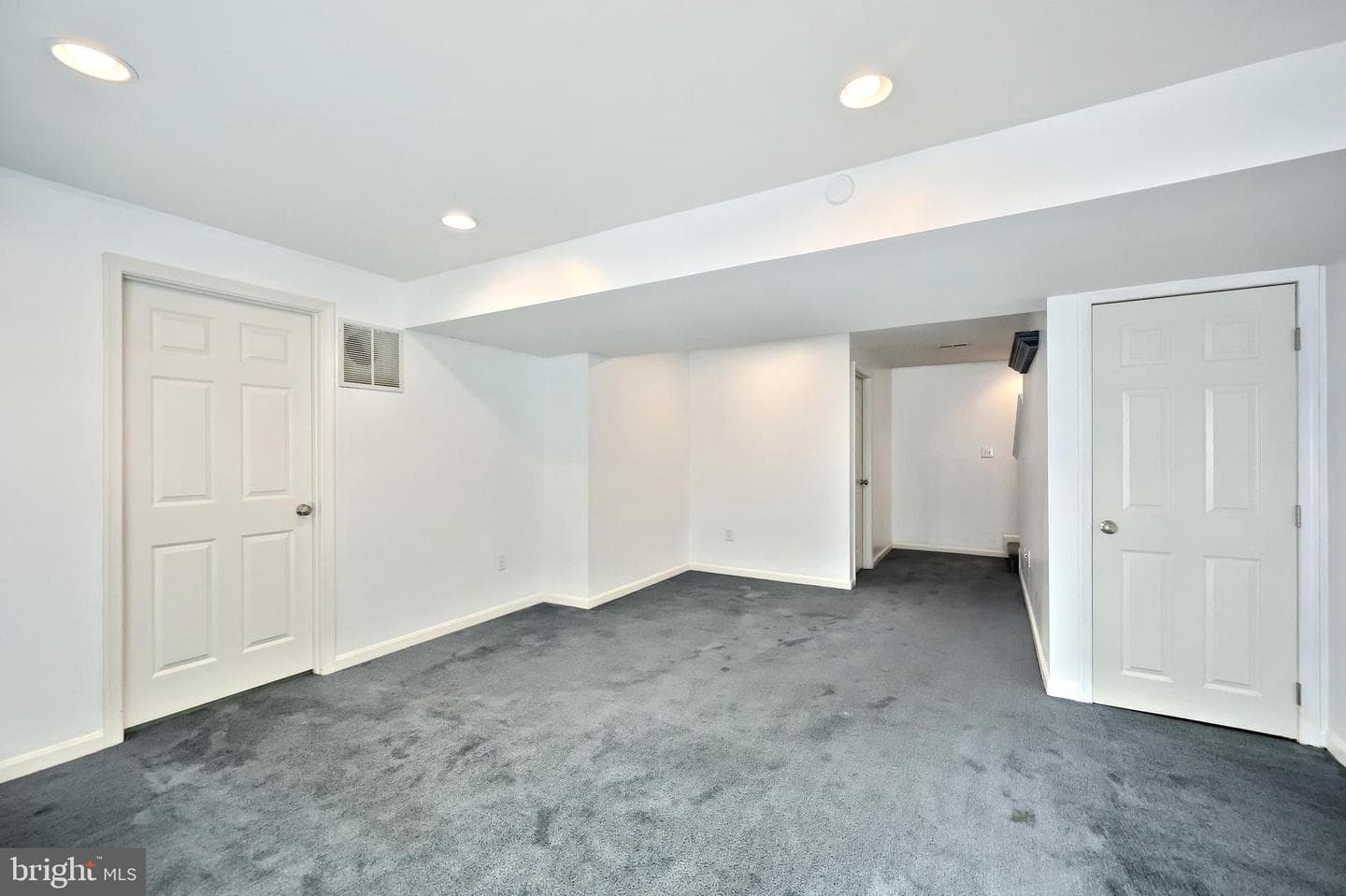 425 Lakeview Drive photo 44