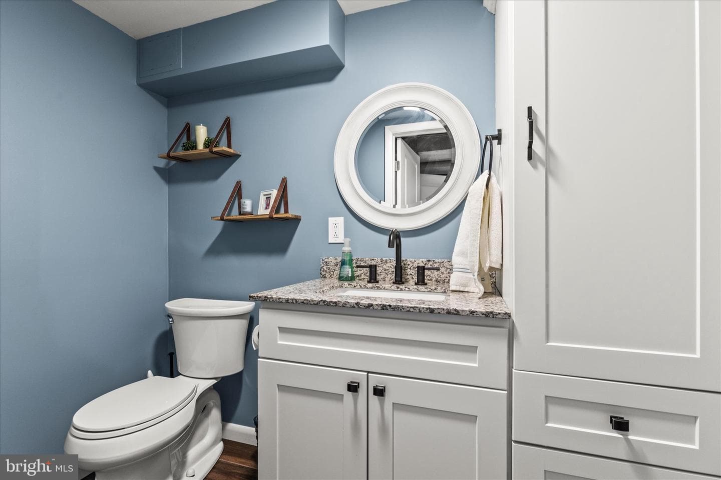 3126 Skylight Drive E photo 36