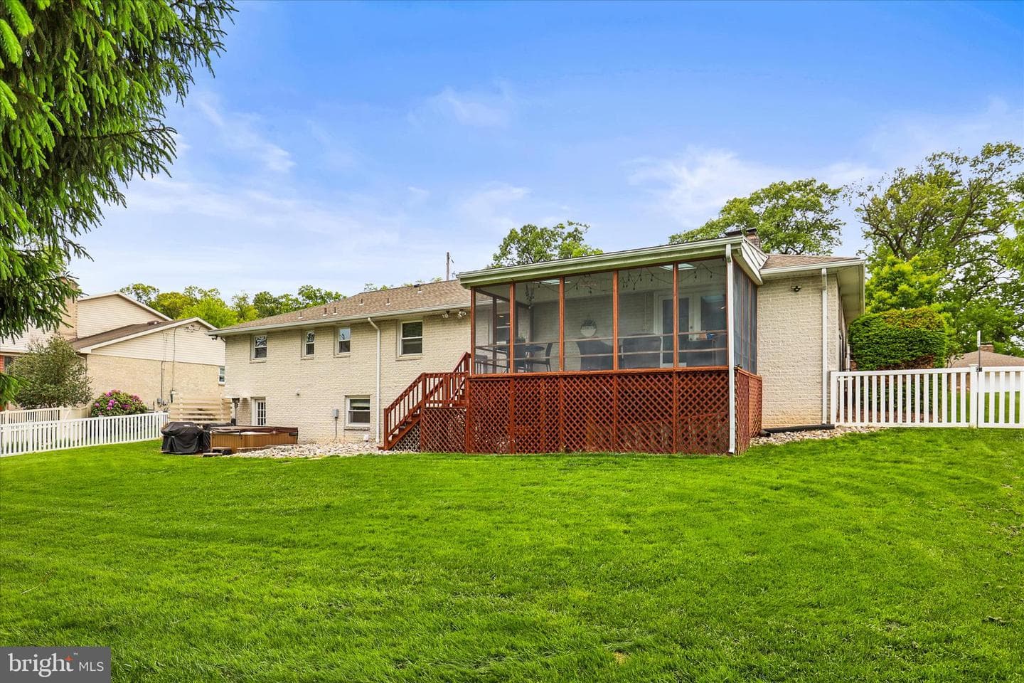 3126 Skylight Drive E photo 55