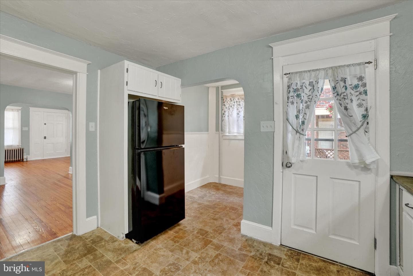 104 N Seward Street photo 9