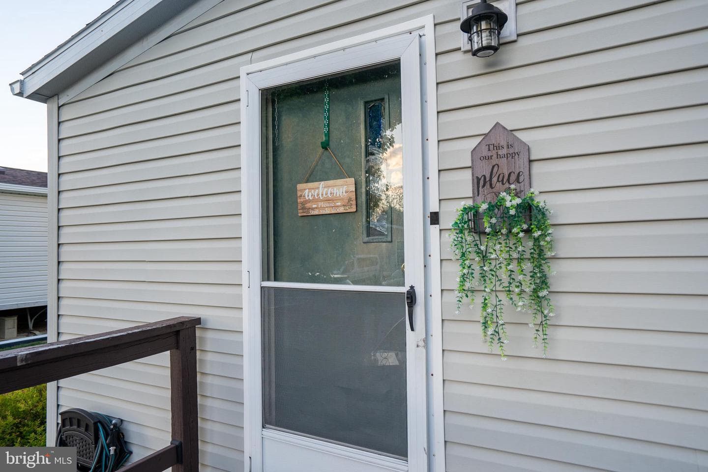 129 Mimosa Drive photo 4