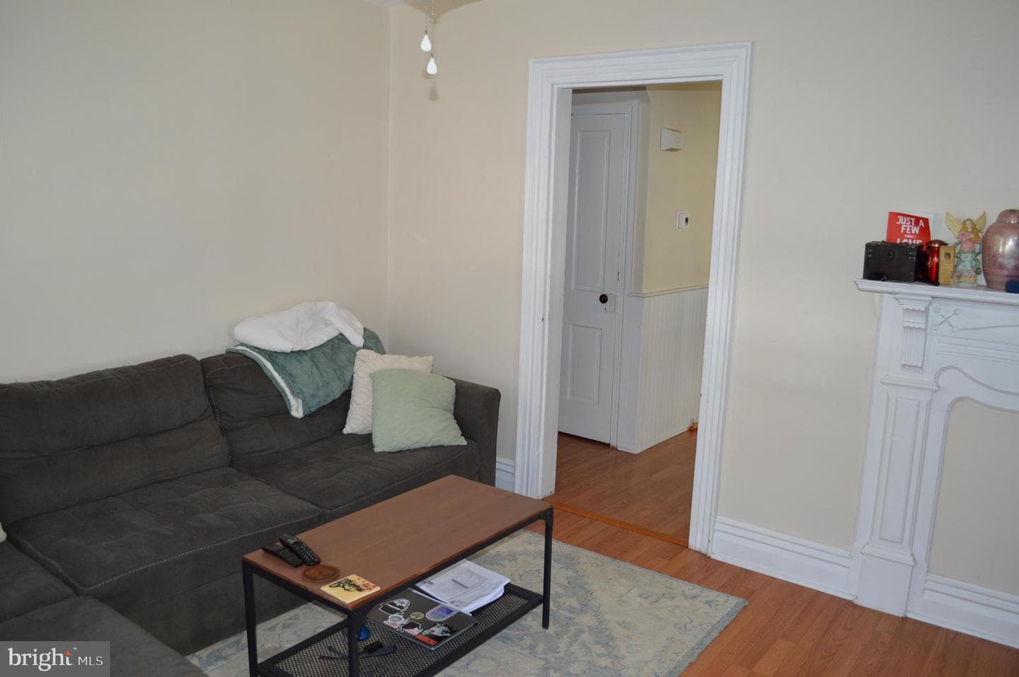 229 Locust Street photo 11