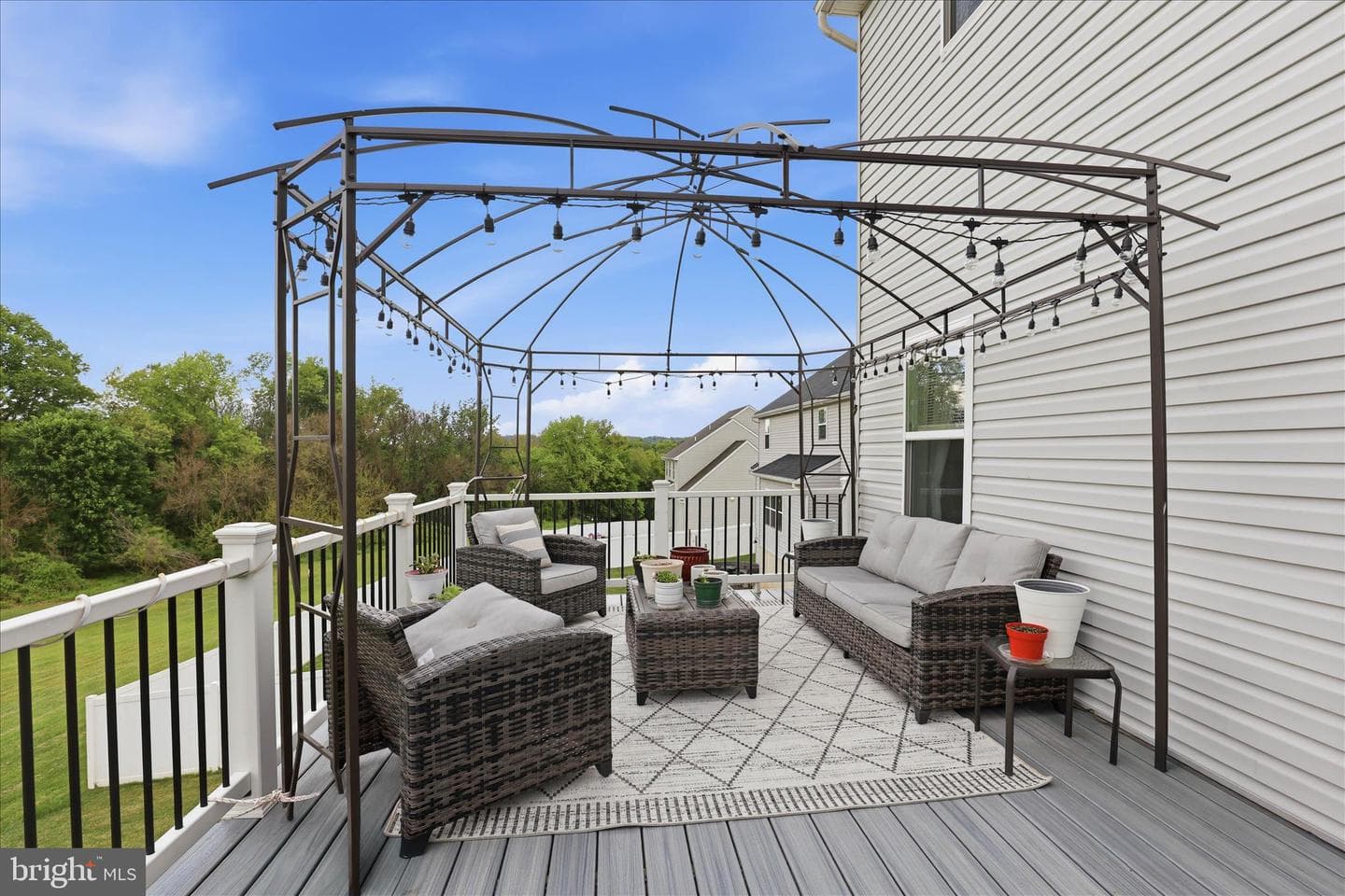 60 Blaine Drive photo 49
