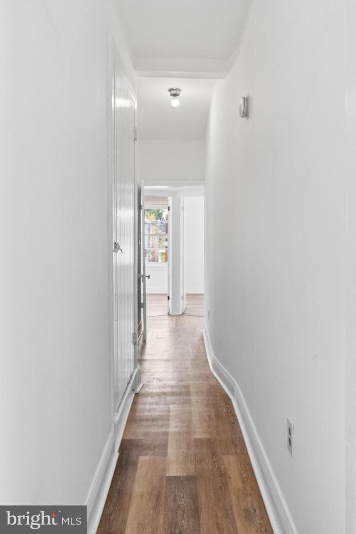 586 Baltimore Street photo 10
