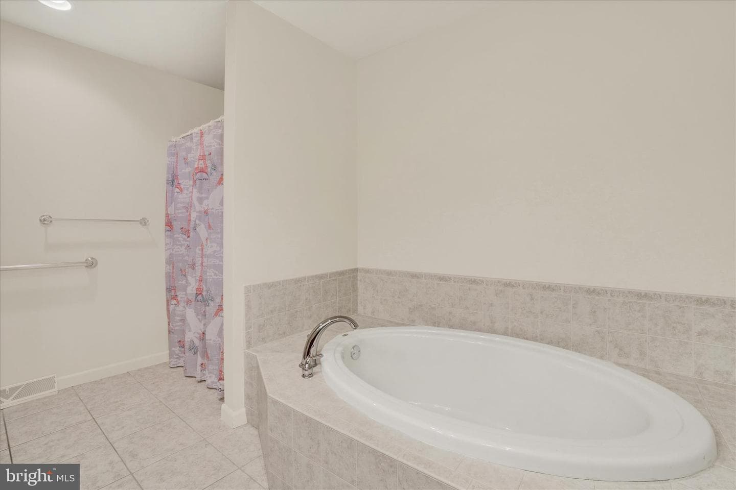 106 N Fountain Drive #4 photo 15