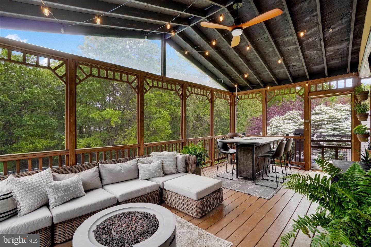 60 Hickory Drive photo 23