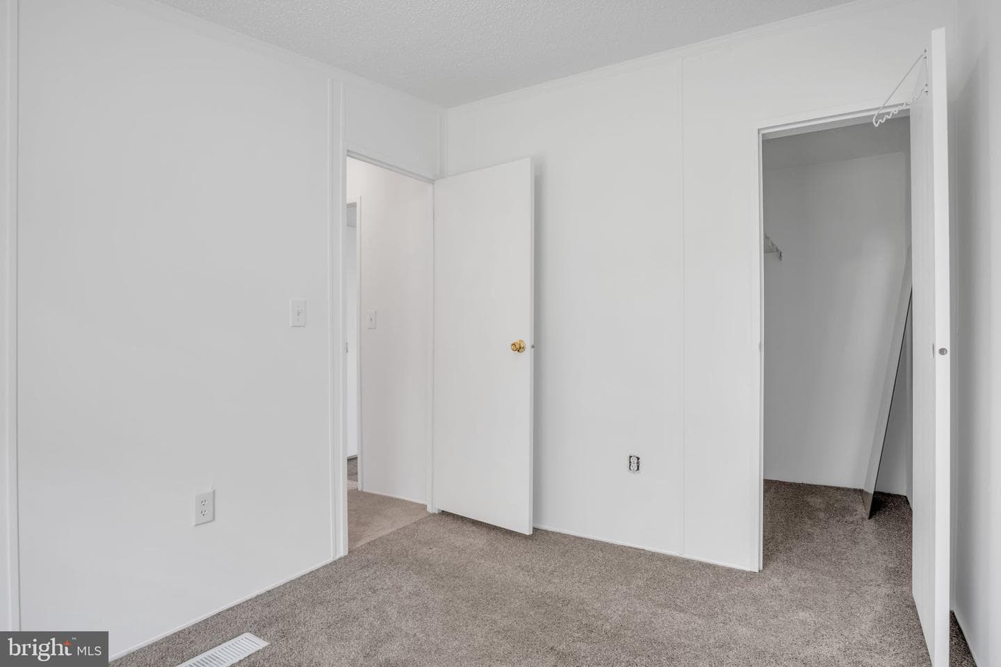 3 Country View Court photo 15