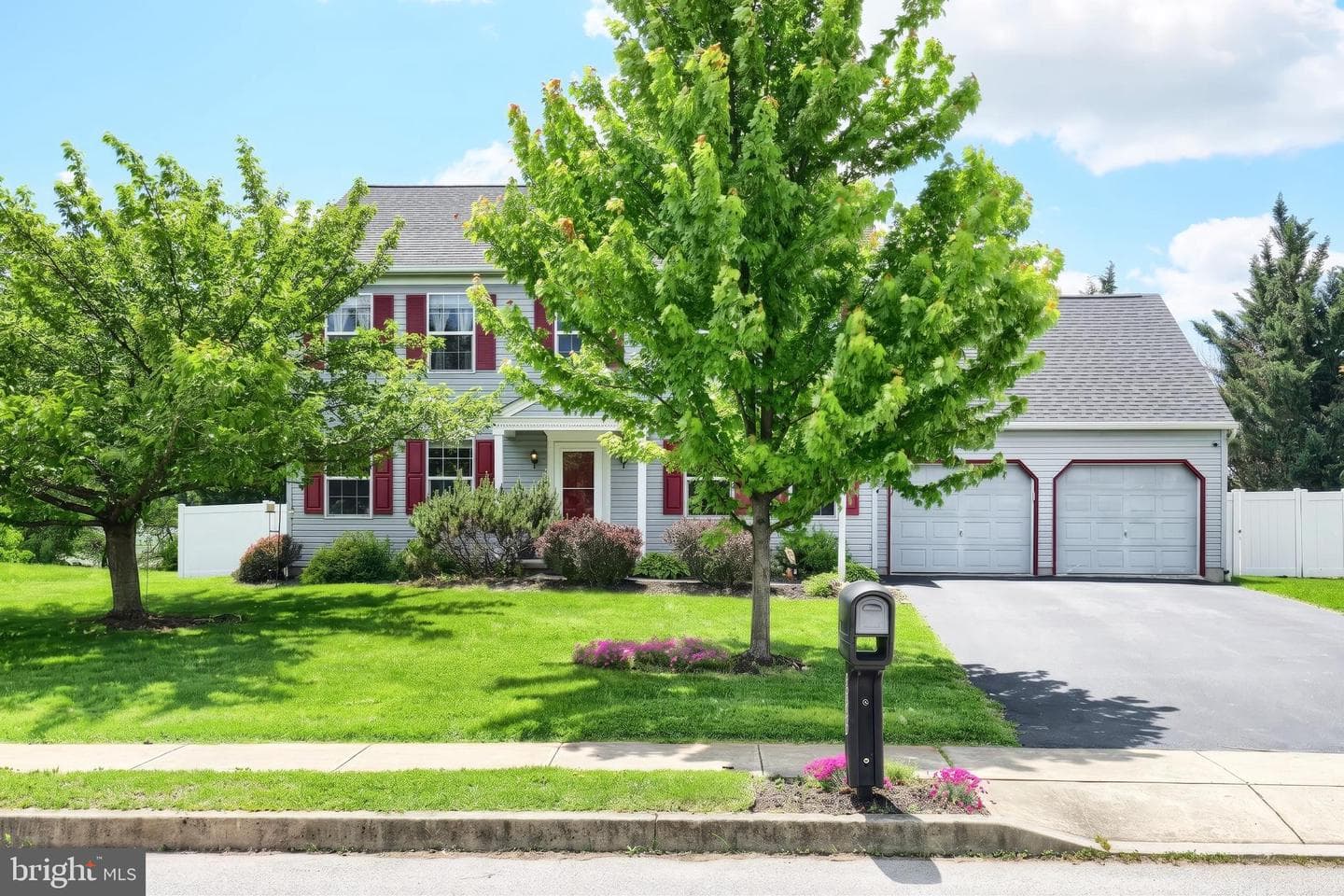 3742 Kimberly photo 2