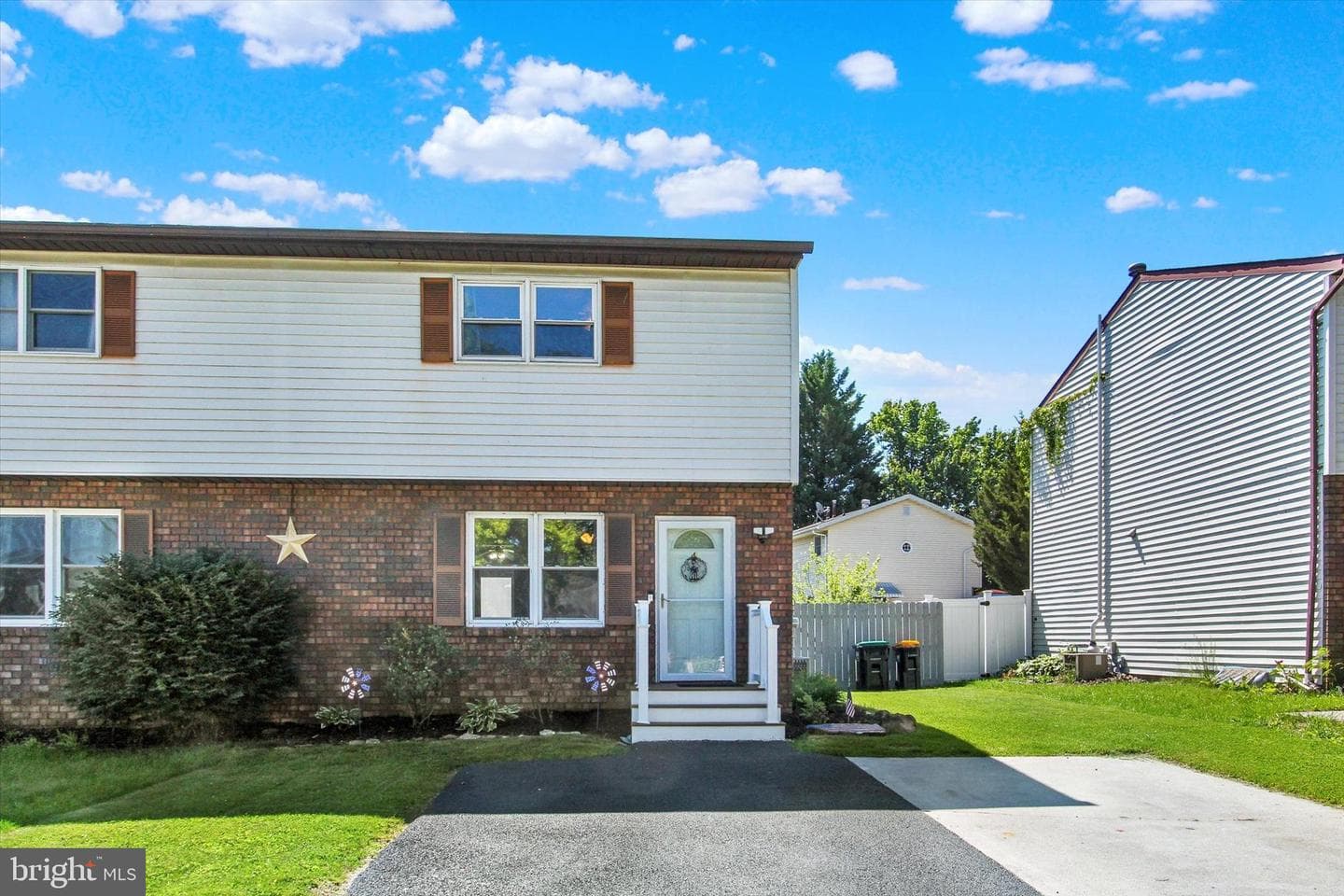 103 Edward Street photo 1