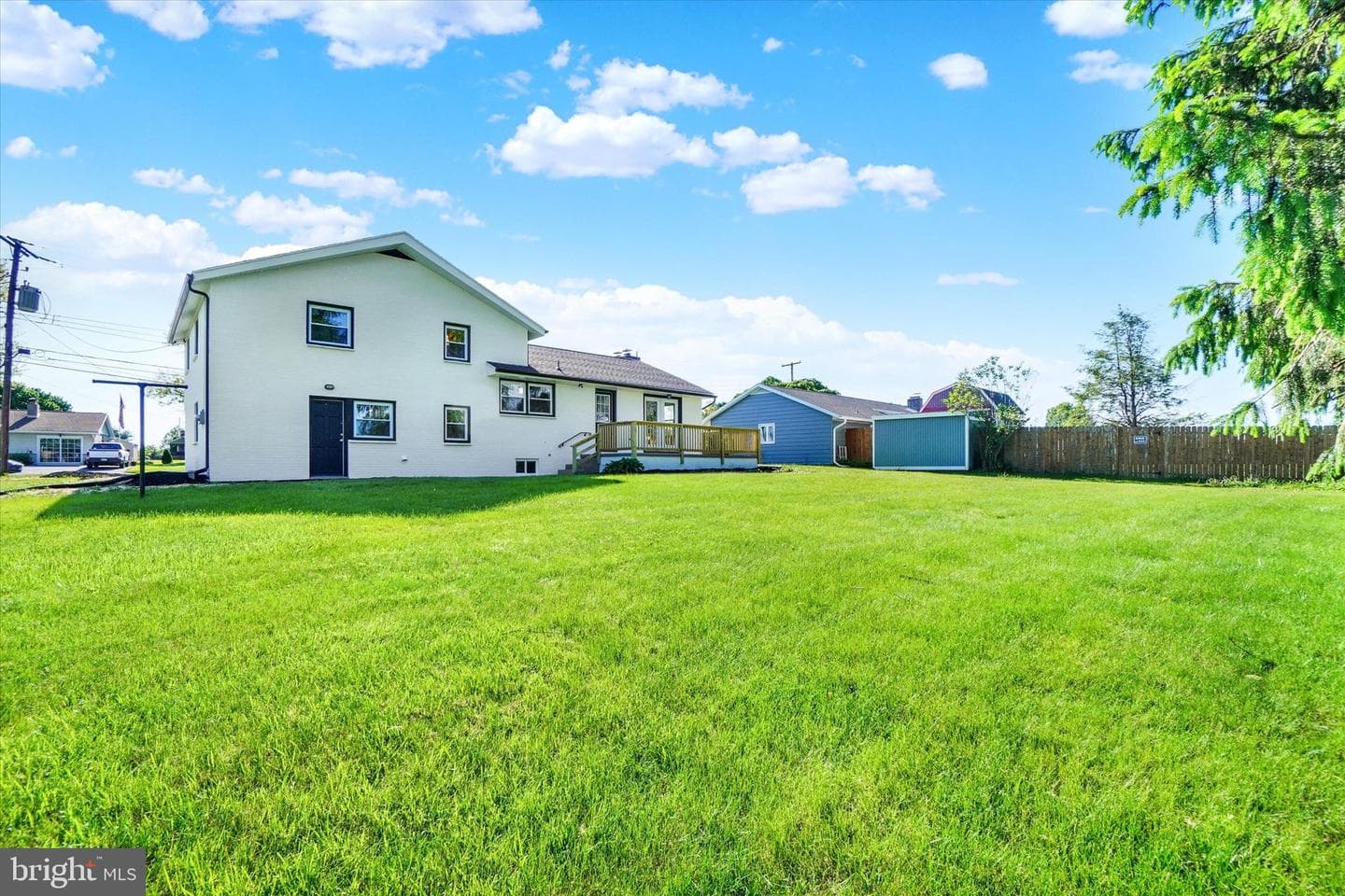 2330 Birch Road photo 27