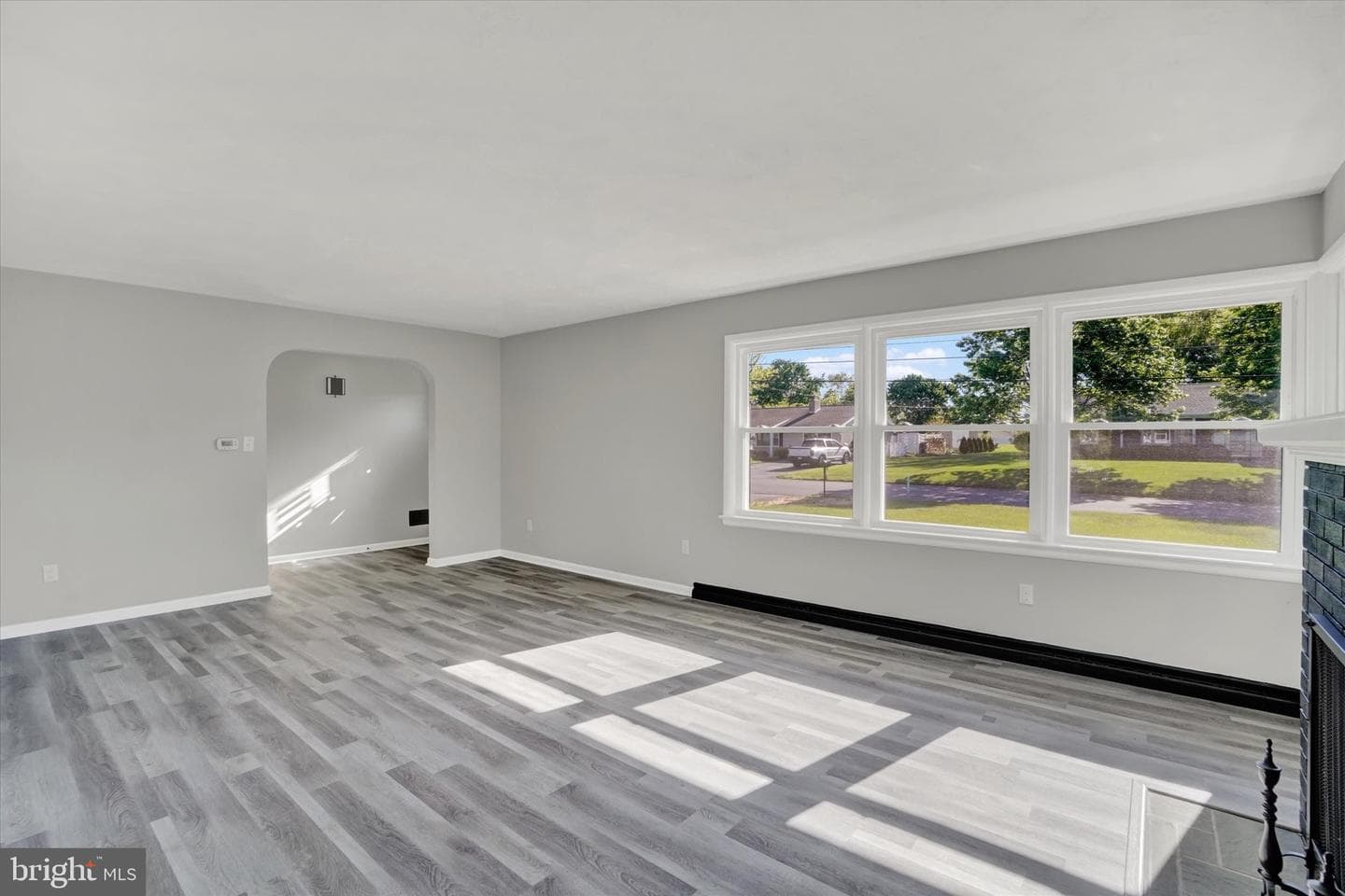 2330 Birch Road photo 6