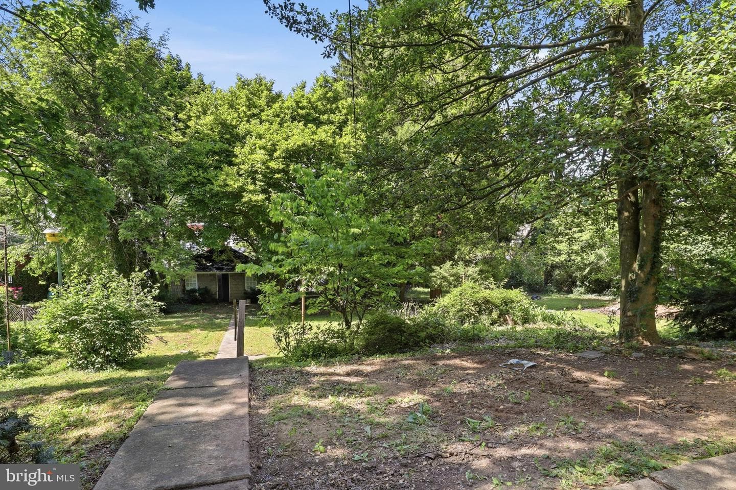 121 W Springettsbury Avenue photo 68