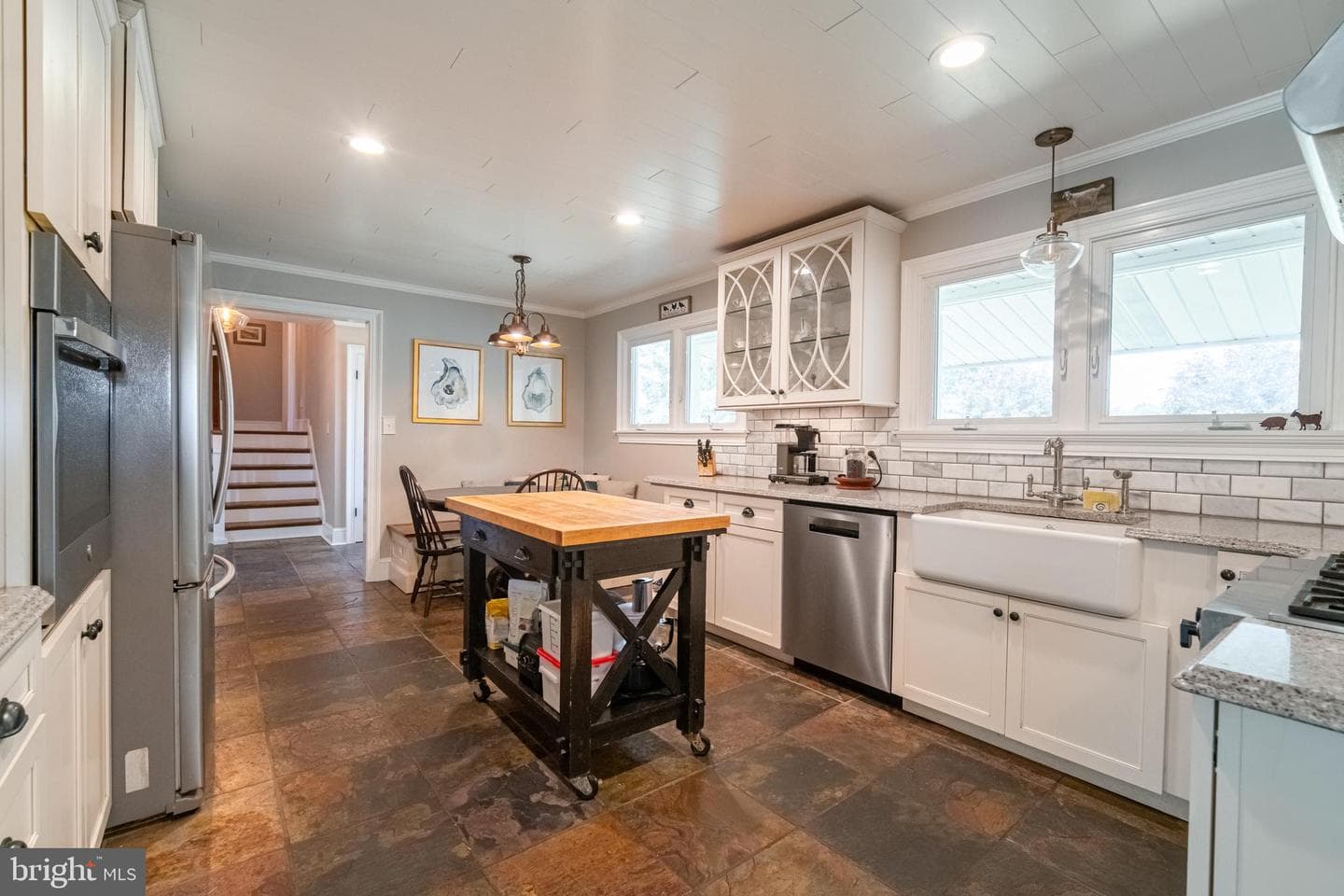 49 Willow Creek Road photo 11