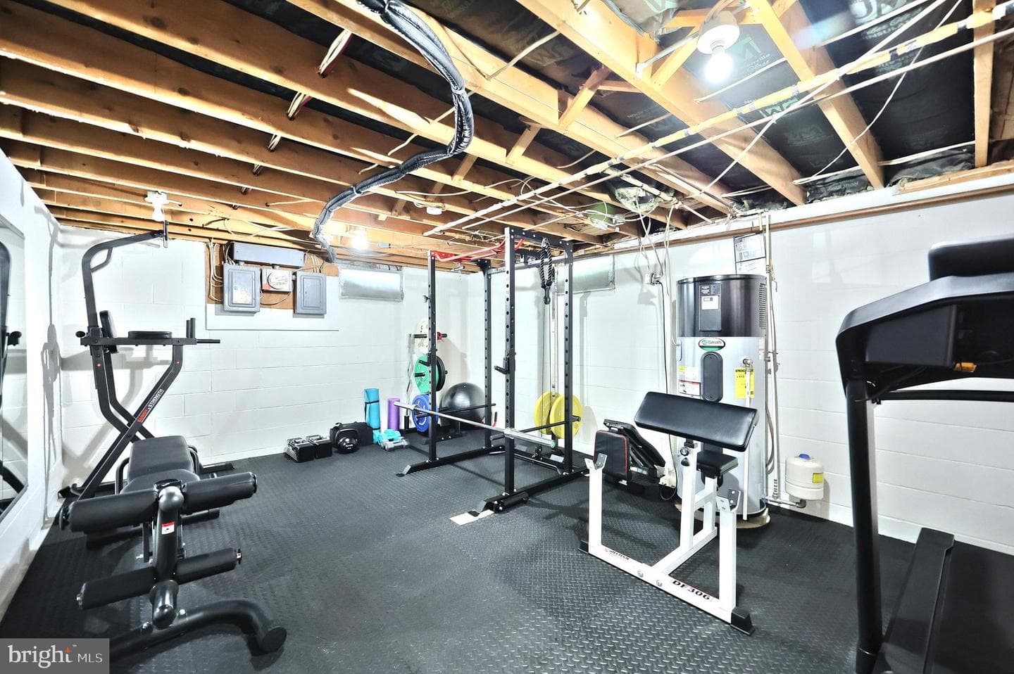 2090 Loman Drive photo 33