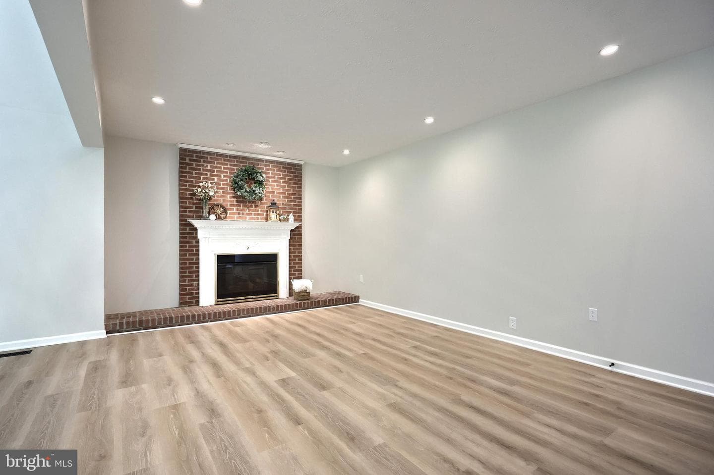 15257 Whitcraft Road photo 26