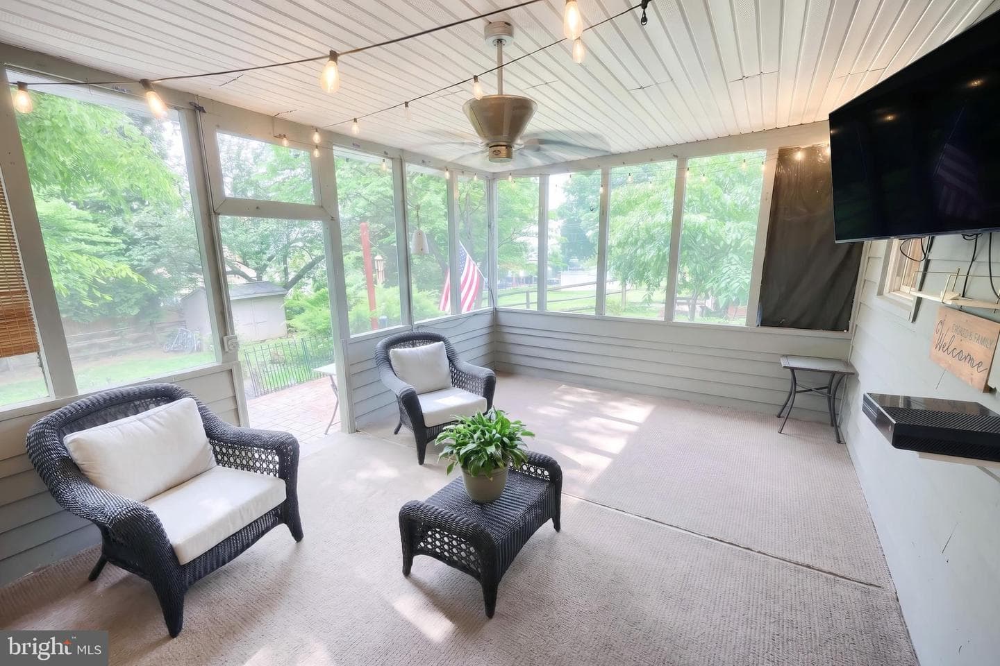 831 Rathton Road photo 16