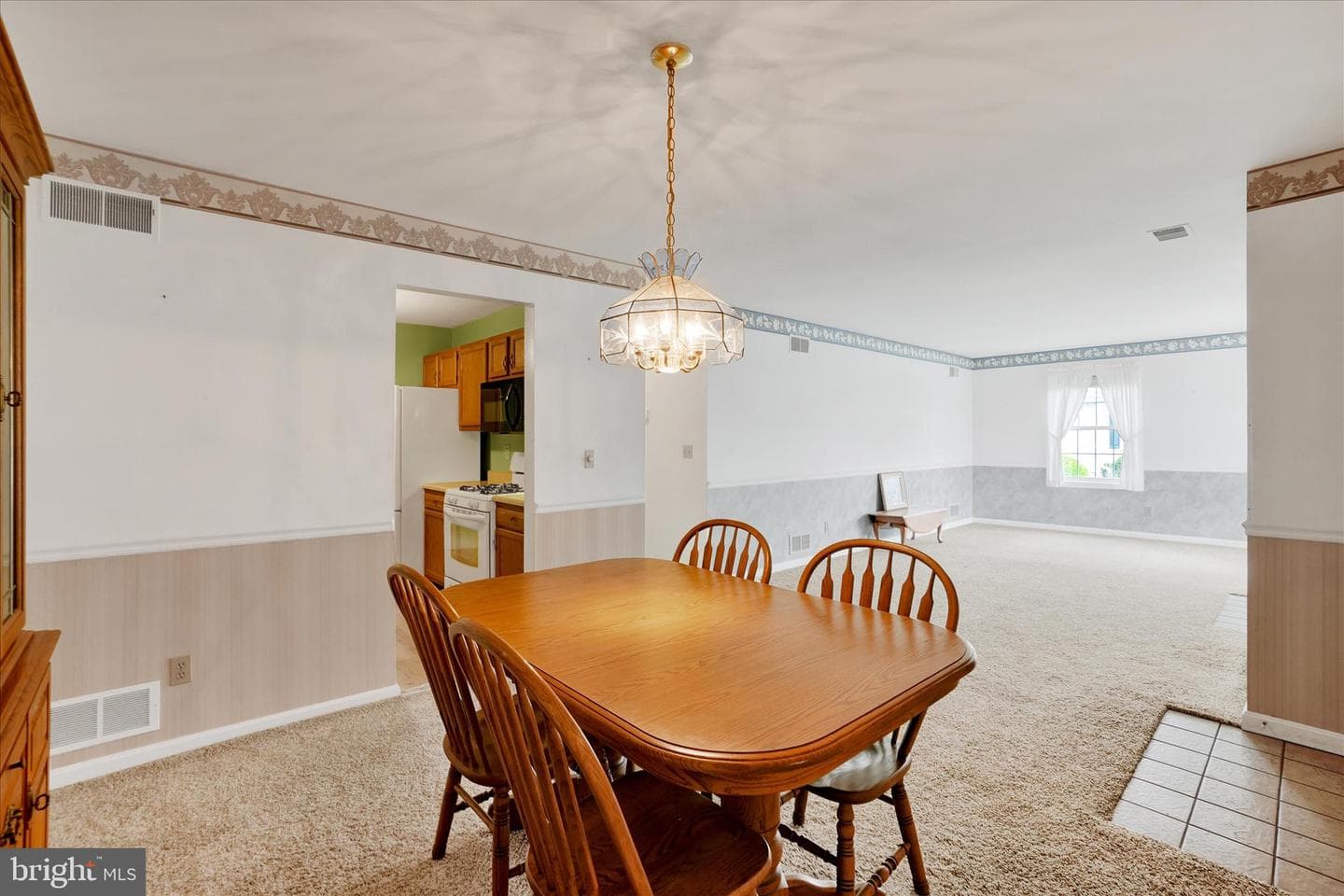 3014 Village Circle W photo 10
