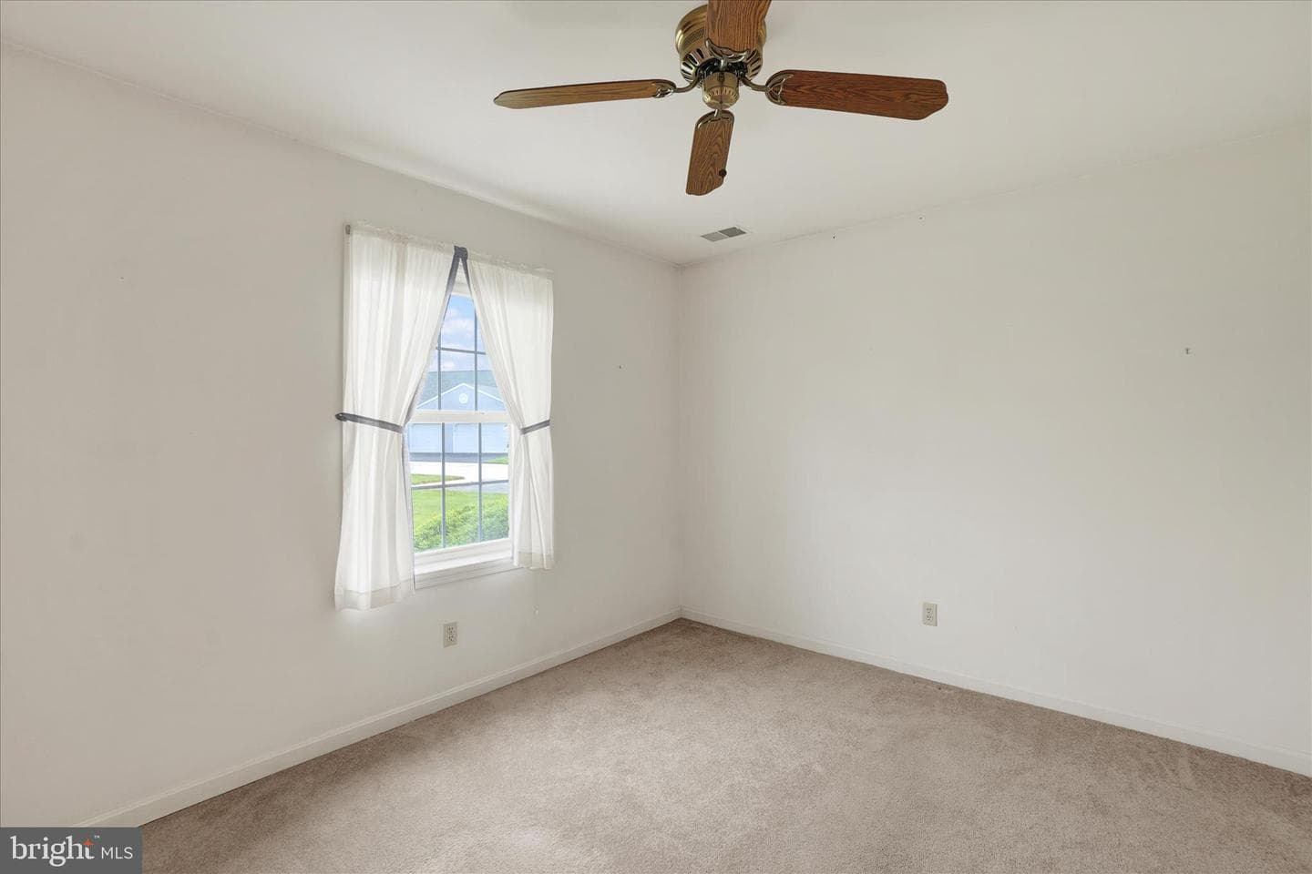 3014 Village Circle W photo 18