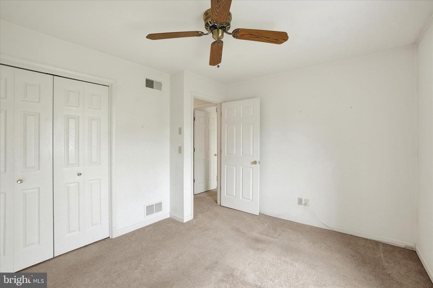 3014 Village Circle W photo 19