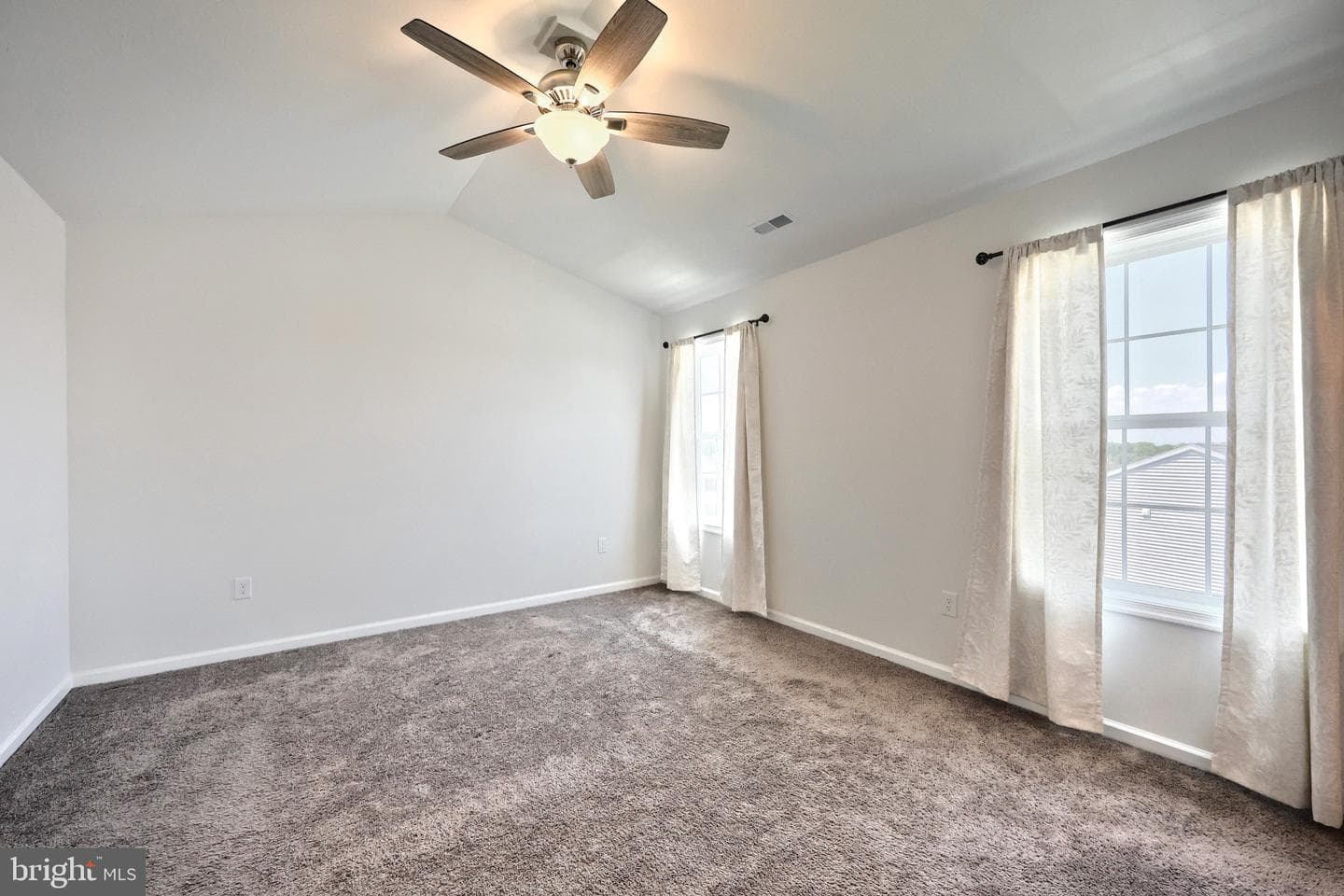 26 Pacer Drive photo 21