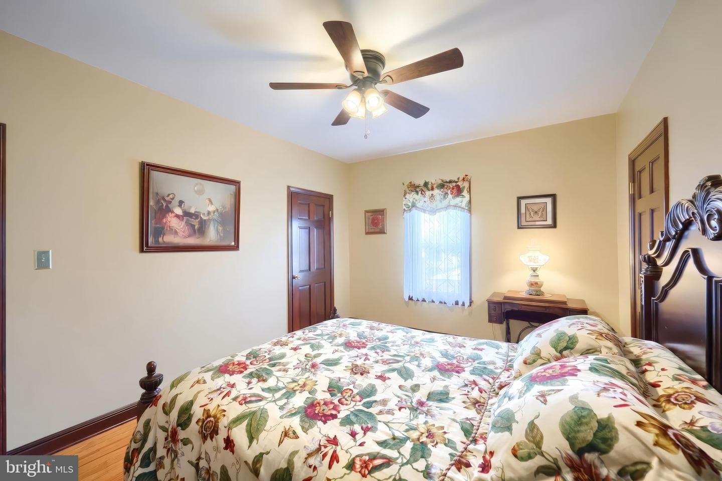 345 Westminster Avenue photo 48