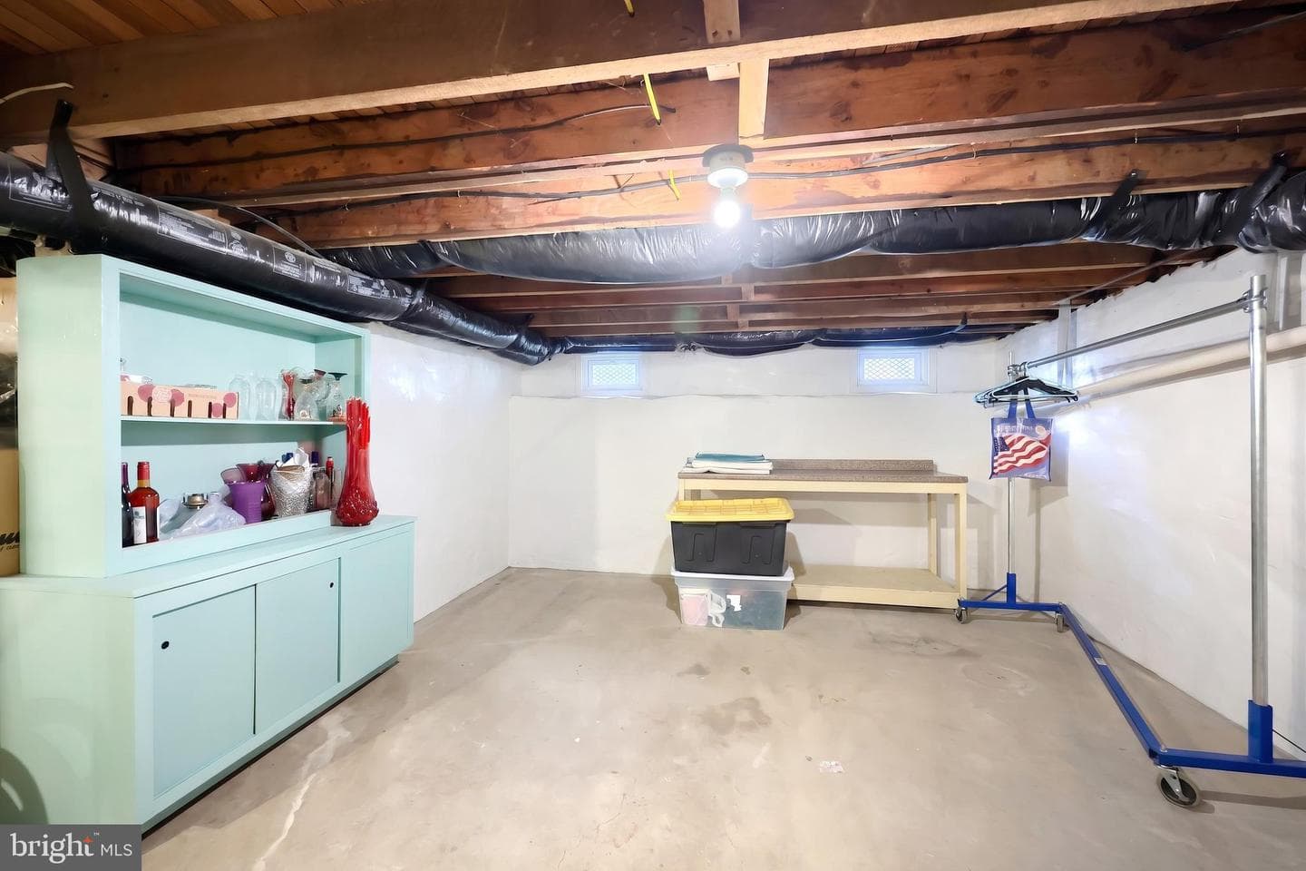 345 Westminster Avenue photo 55