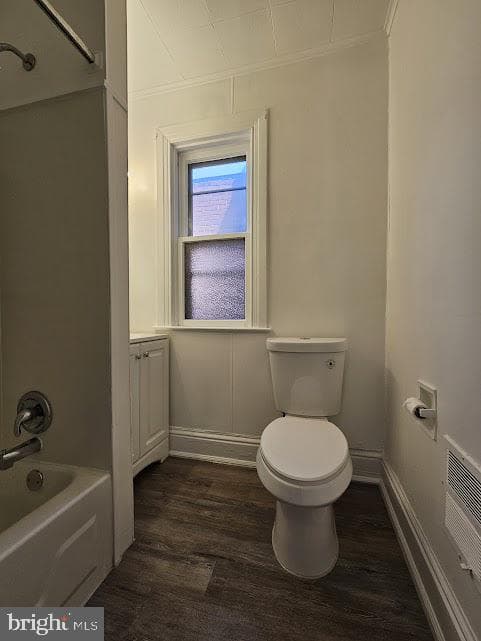 1121 W Poplar Street photo 20