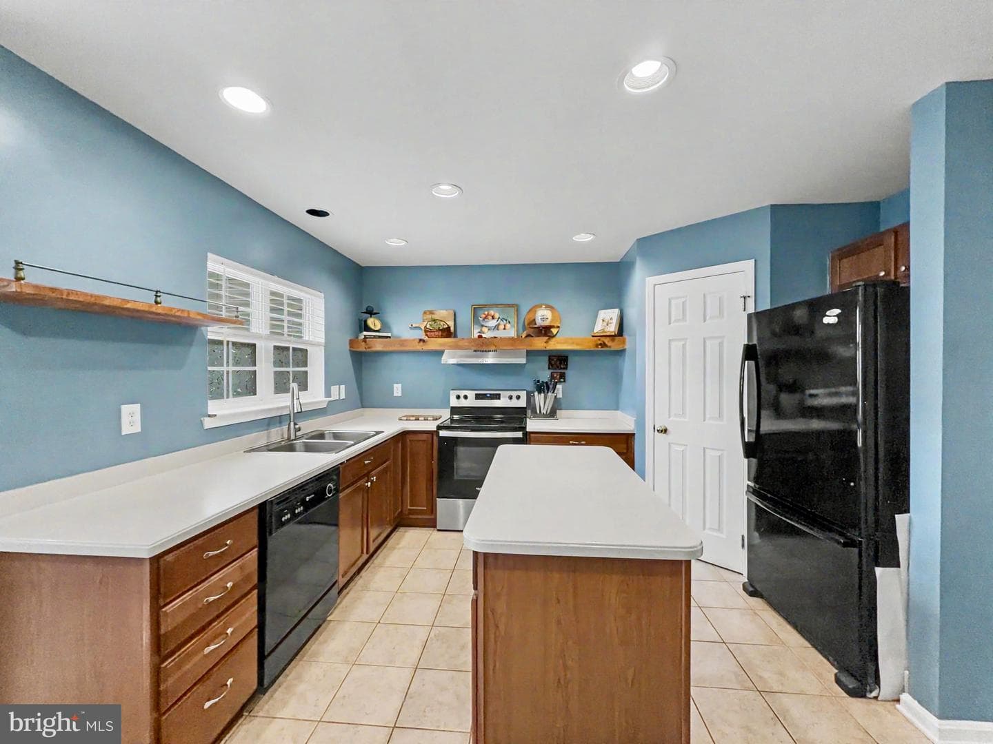 243 Country Ridge Drive photo 13