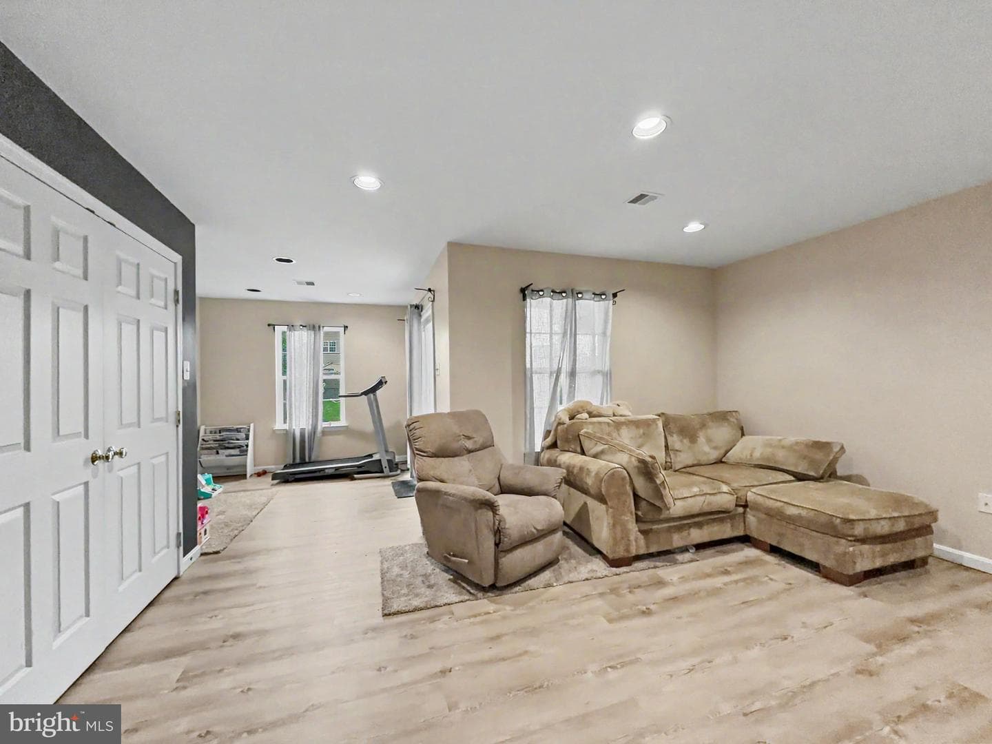 243 Country Ridge Drive photo 6
