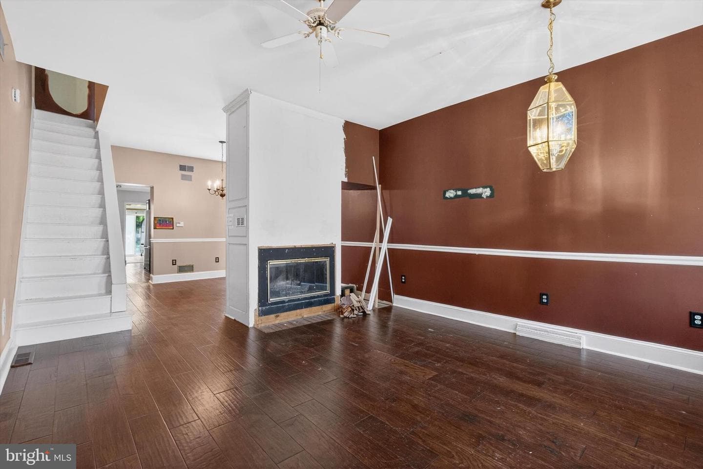124 S Newberry Street photo 4