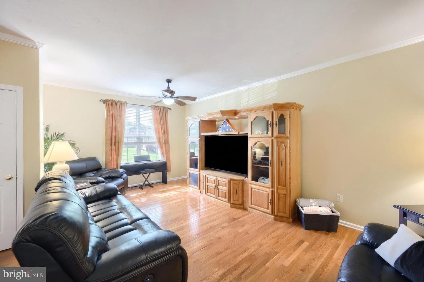 95 Colonial Drive photo 9