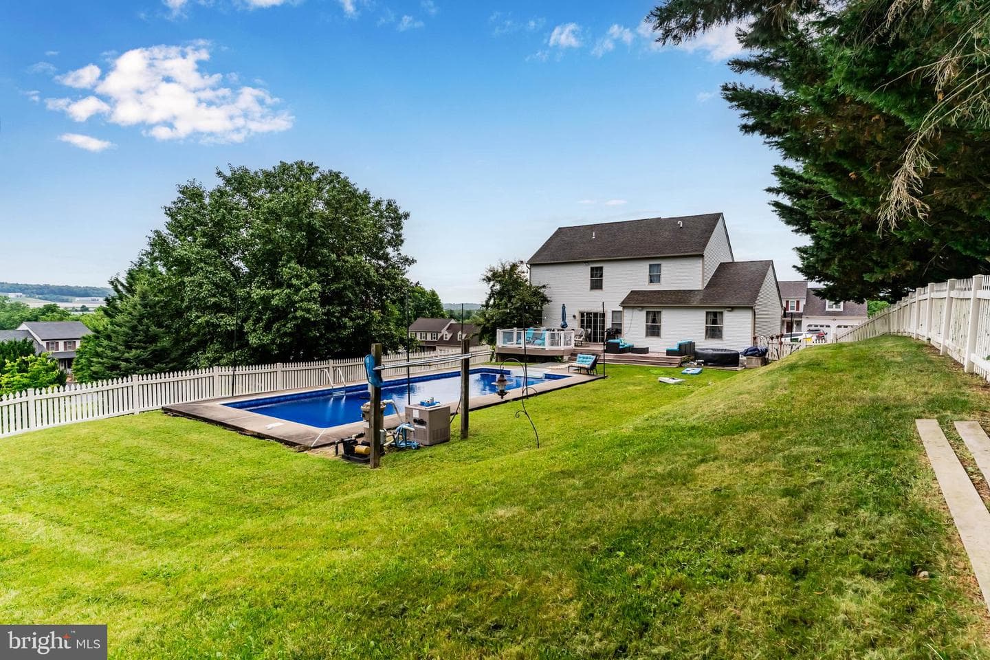 2345 Friesian Road photo 35