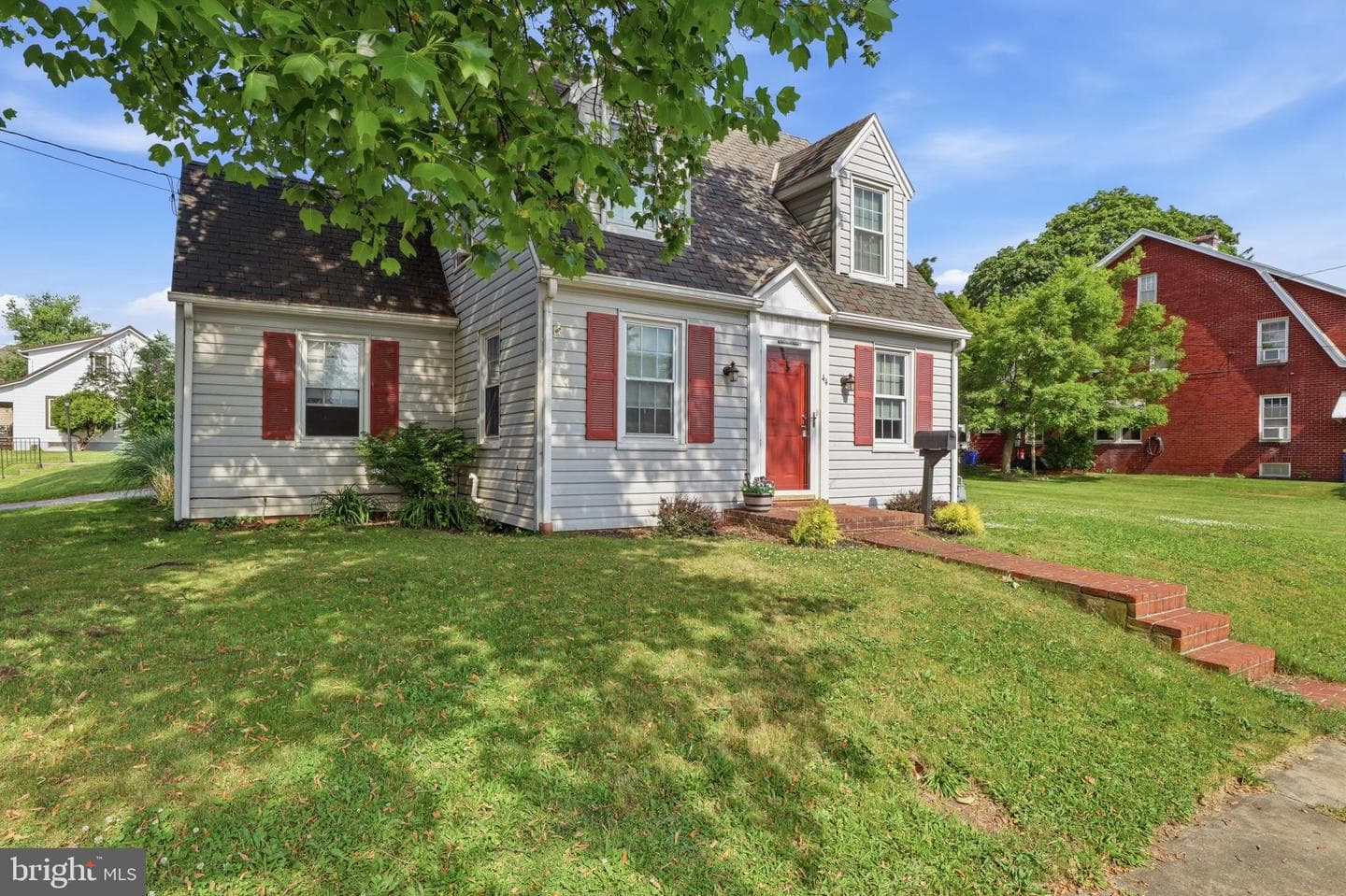 44 N Gotwalt Street photo 4
