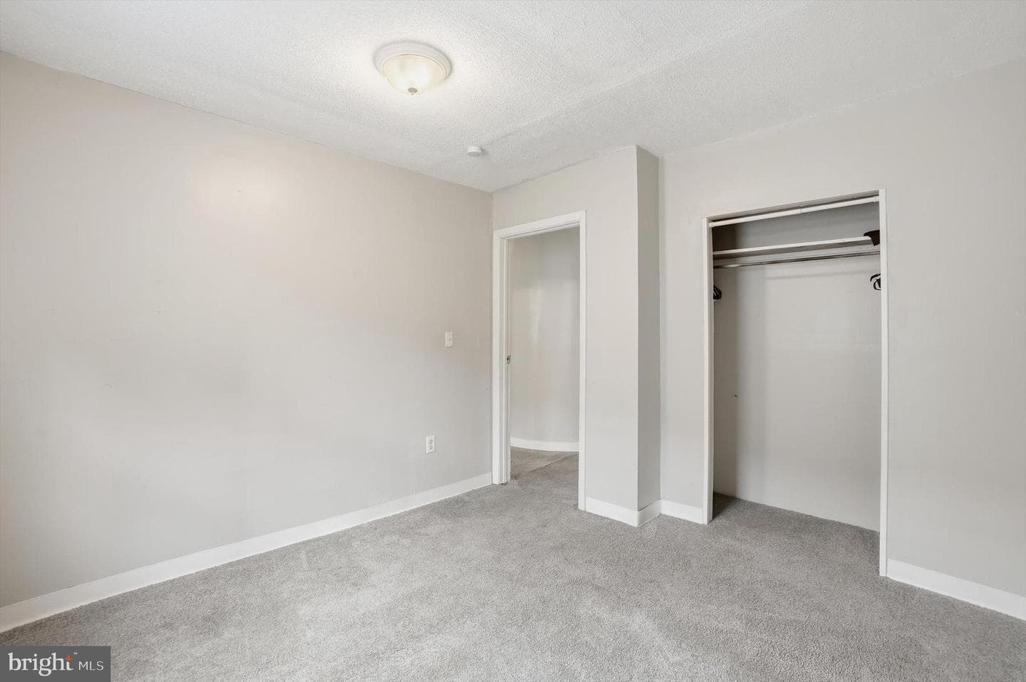 738 Edison Street photo 17
