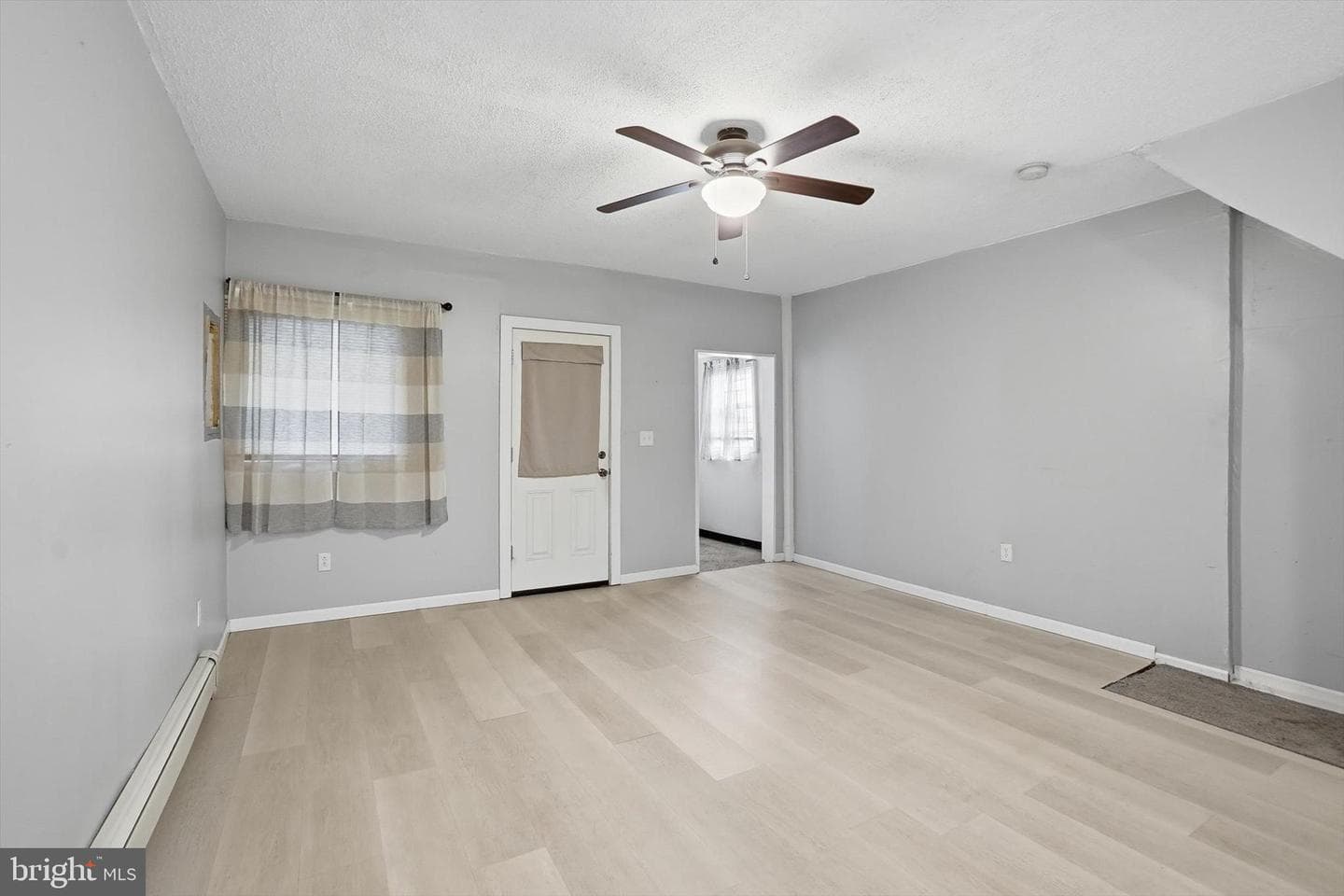 738 Edison Street photo 6
