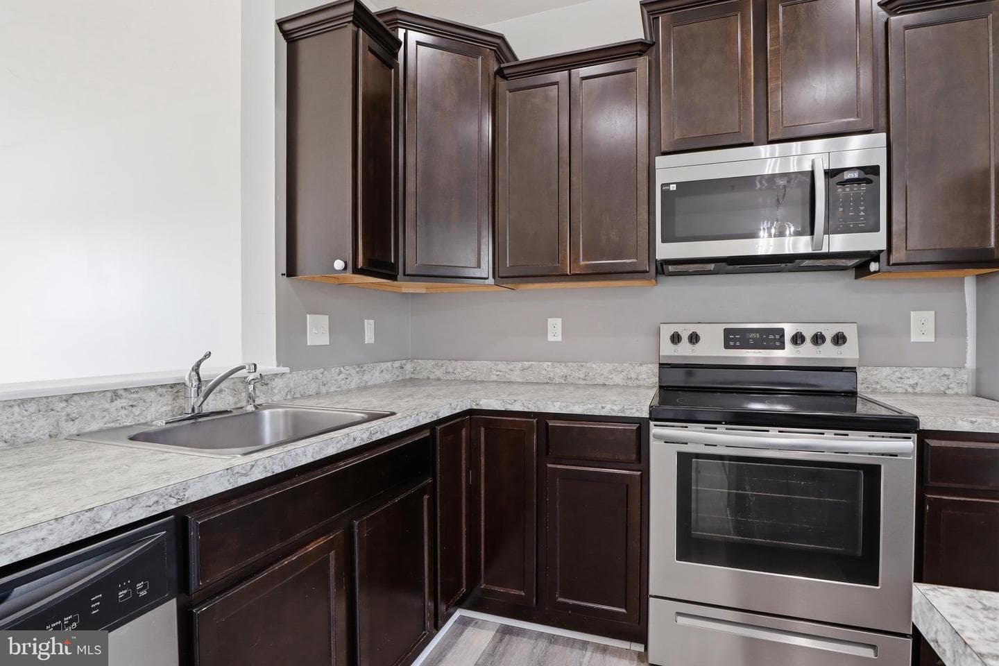 48 Holstein Drive photo 12
