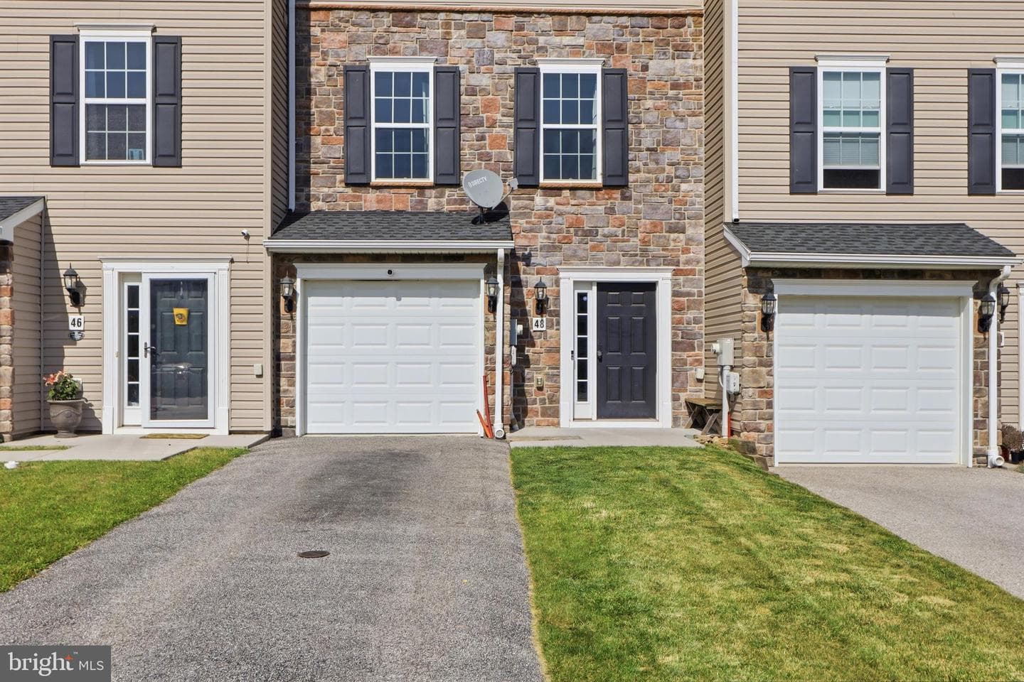 48 Holstein Drive photo 3