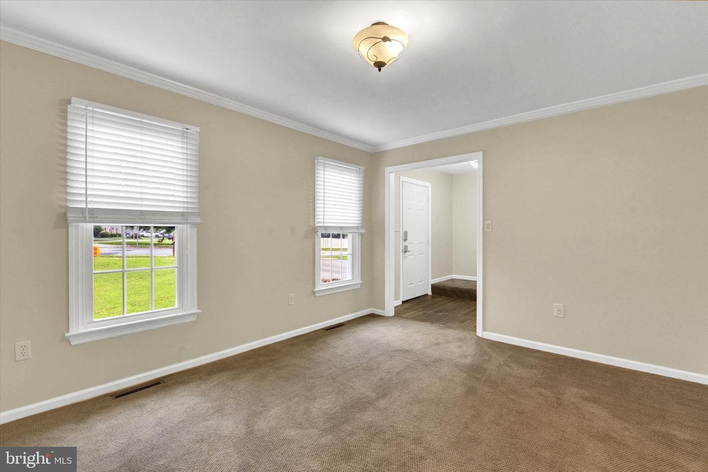 2780 Carlton Place photo 14