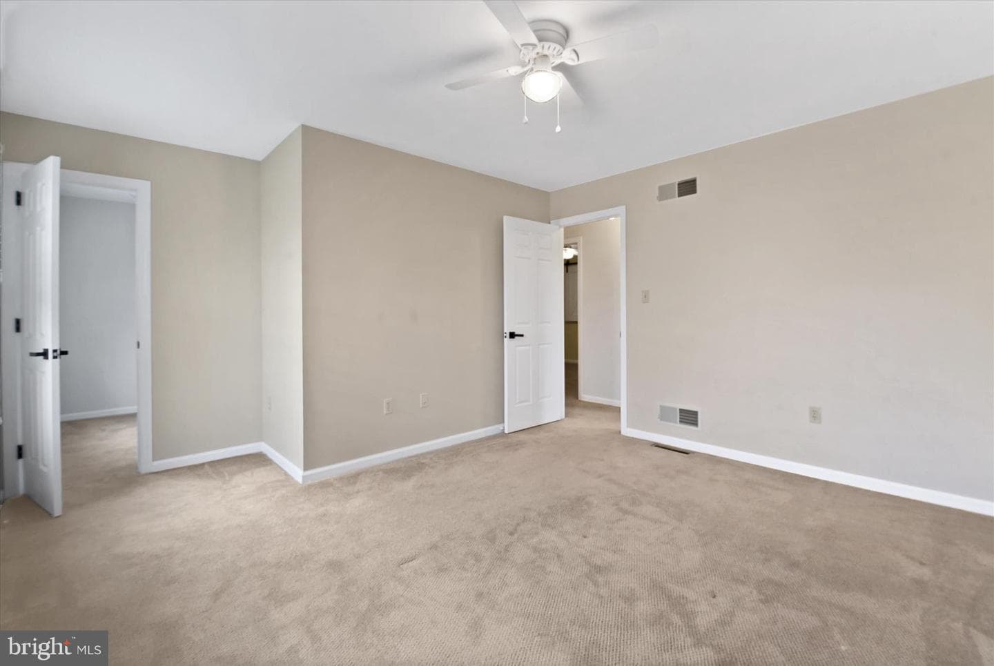 2780 Carlton Place photo 17