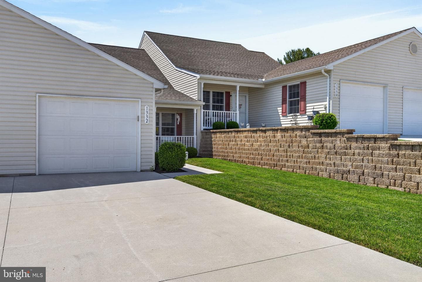 1332 Pleasant View Drive #75 photo 2