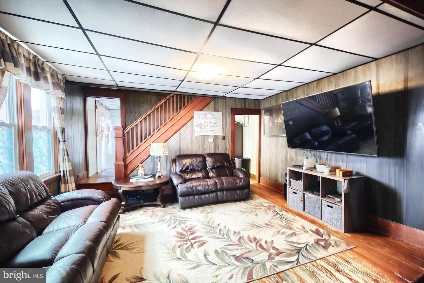 229 W High Street photo 6