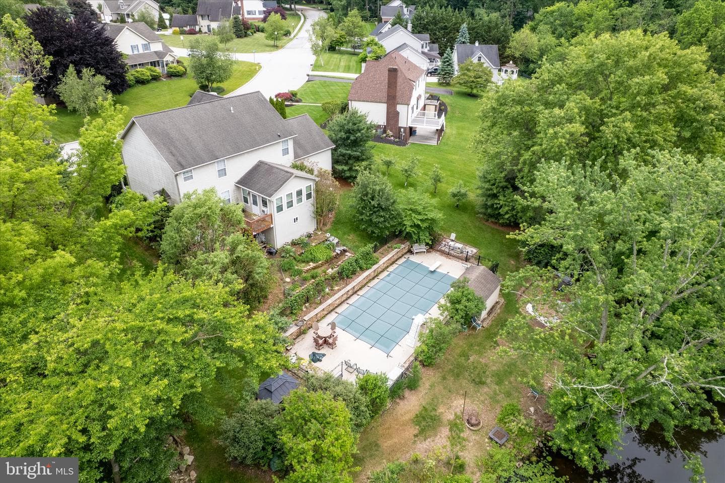 25 Cornell Drive photo 3