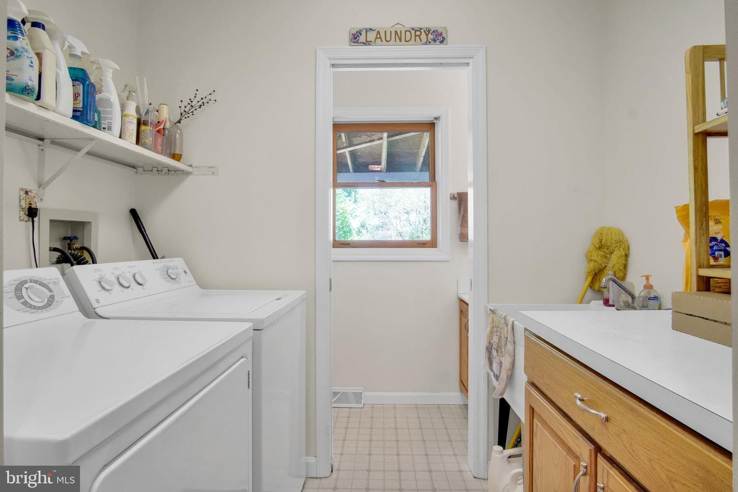 720 Seitz Dr photo 11