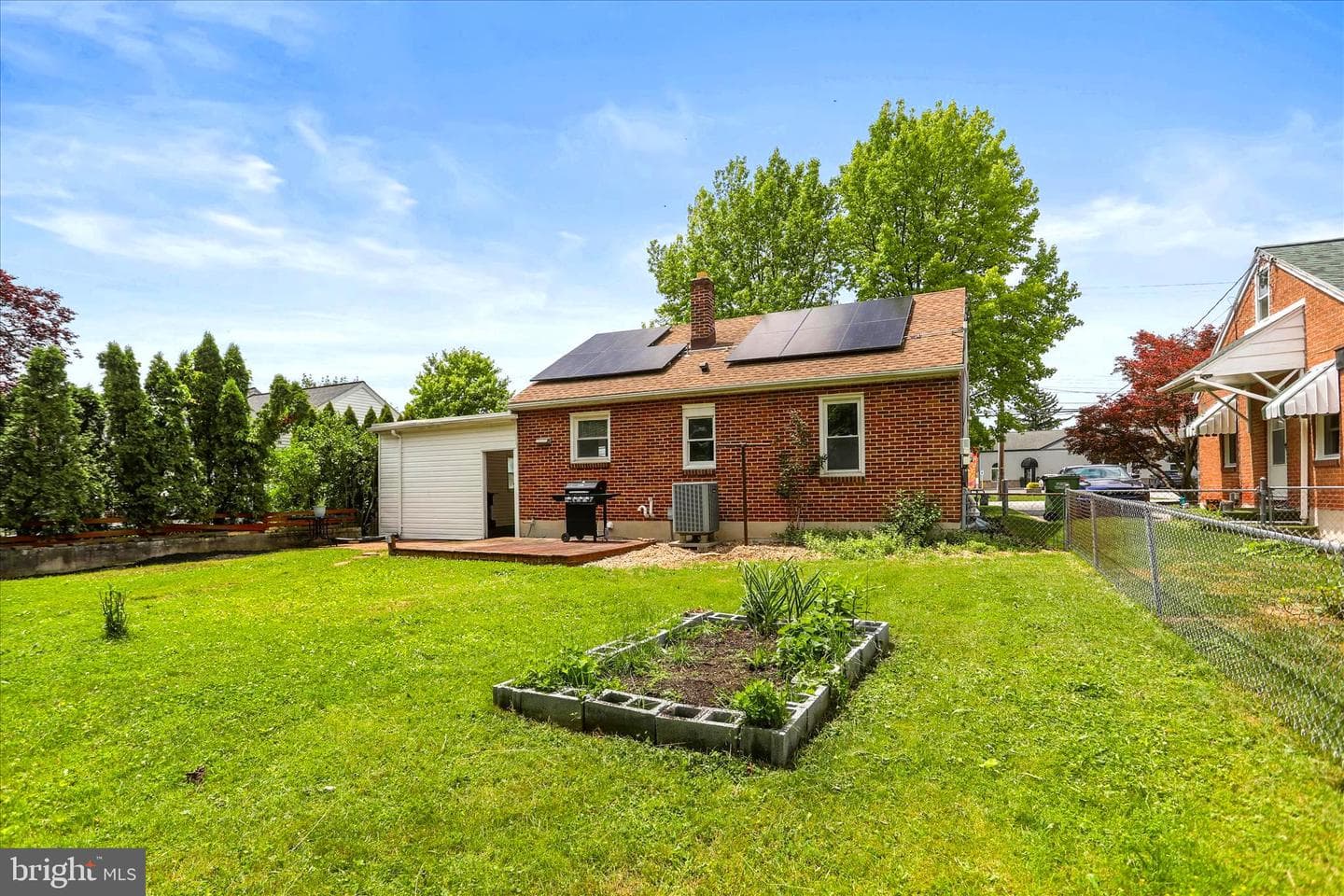 2515 N George St photo 23