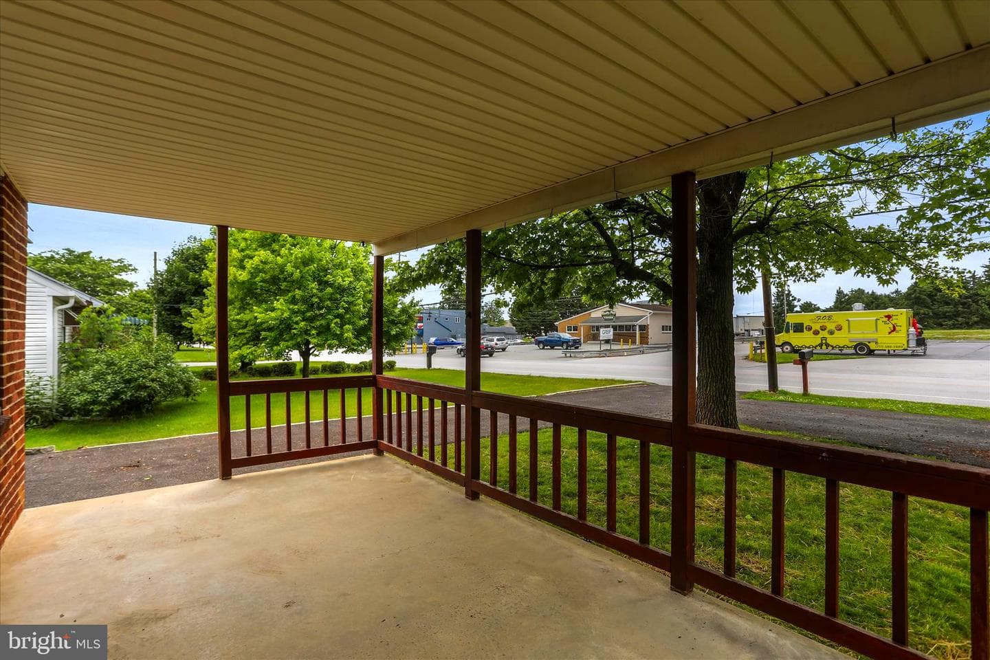 2515 N George St photo 3