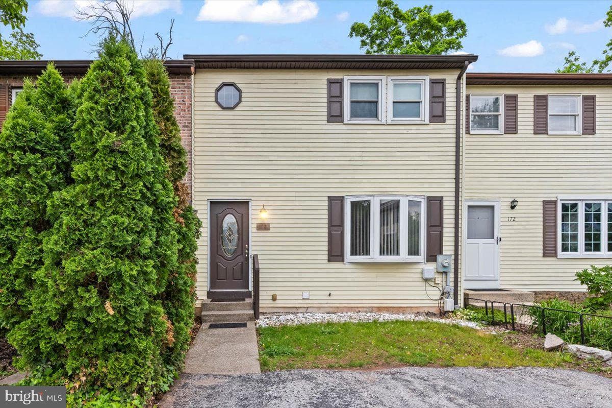 170 White Dogwood Drive, Etters